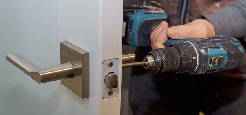 Broken Door Handle Lock Repair in National City, California